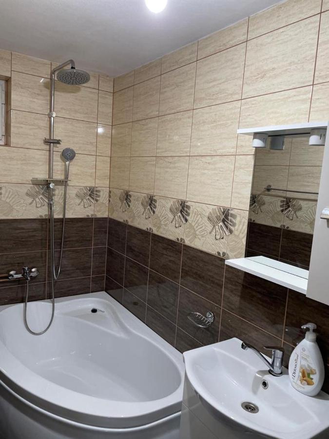 Cabana Trif Arada Exteriér fotografie